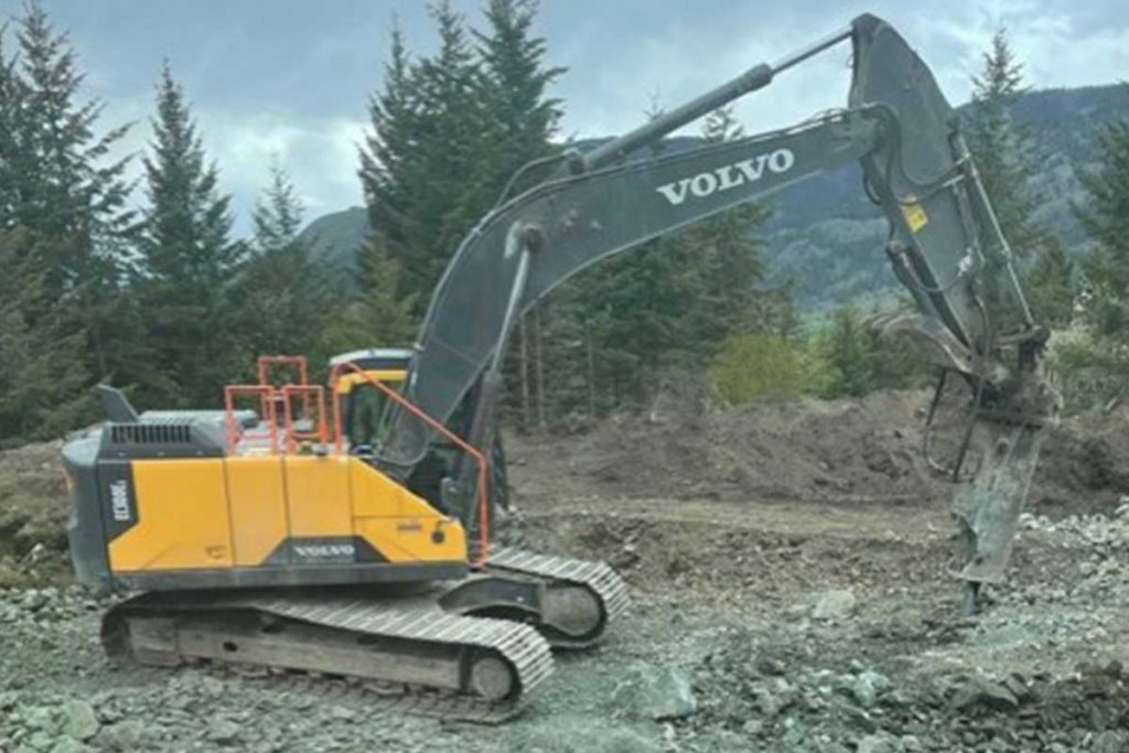 Toncar digger crushed rock